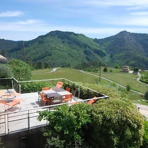 la-petite-cour-verte.hotels-rhonealpes.com/